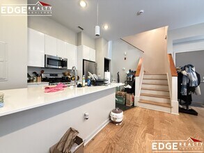 53 Glenville Ave in Boston, MA - Foto de edificio - Building Photo