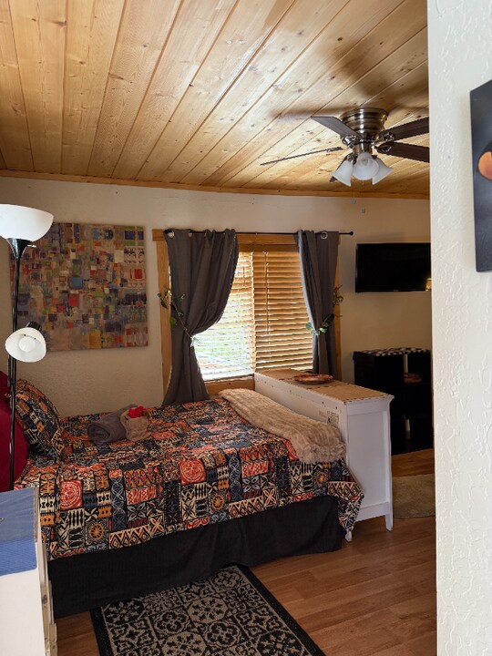 4005 Cedar Ave in South Lake Tahoe, CA - Building Photo