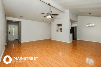 15007 Old Creek St in San Antonio, TX - Building Photo - Building Photo
