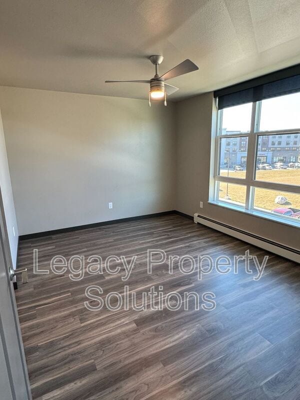 property at 220 E Greenfield Ln