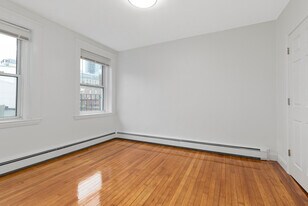 122 Prince St, Unit 4 in Boston, MA - Building Photo