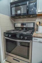 1207 S Anderson St in Urbana, IL - Building Photo - Building Photo
