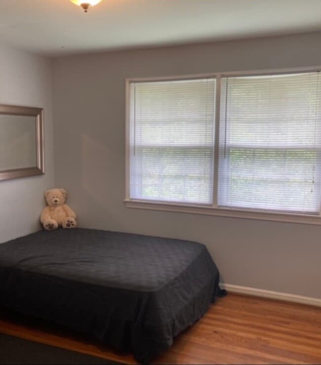 5310 Danbury Rd in Bethesda, MD - Building Photo - Building Photo