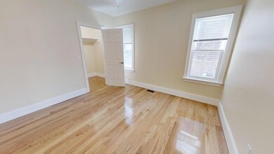 30 Cambridge Ter, Unit 30 Cambridge Ter. #1 in Cambridge, MA - Building Photo - Building Photo
