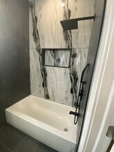 1649 S 17th St, Unit 2nd-3rd floor in Philadelphia, PA - Building Photo - Building Photo