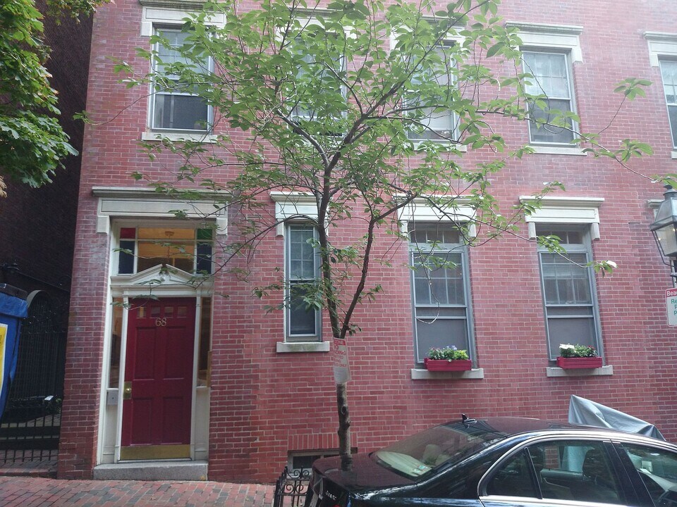65 Phillips St, Unit 5 in Boston, MA - Building Photo