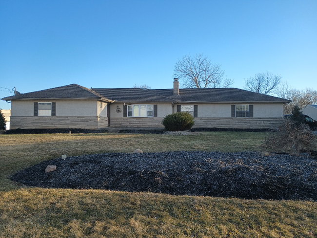 property at 1359 London Groveport Rd