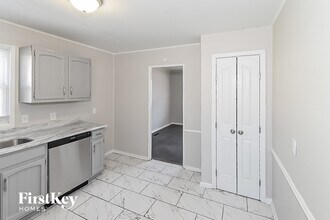 415 McDermitt Rd in Memphis, TN - Building Photo - Building Photo