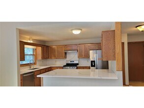 15625 46th Ave N in Minneapolis, MN - Building Photo - Building Photo