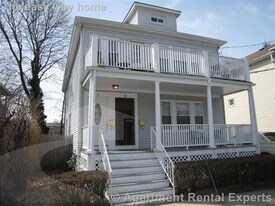 10 Cady Ave in Somerville, MA - Building Photo