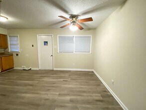 1930 Tahiti Ln in Memphis, TN - Building Photo - Building Photo