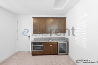 8088 Monterey Pebble Wy in Elk Grove, CA - Building Photo - Building Photo