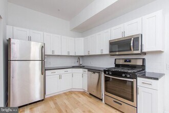 2031 E Susquehanna Ave in Philadelphia, PA - Building Photo - Building Photo