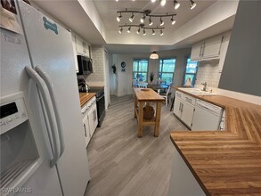 20680 Park Pl in Estero, FL - Building Photo - Building Photo