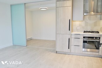 322 E 15th Ave in Vancouver, BC - Building Photo - Building Photo