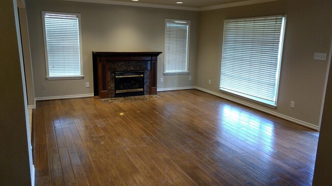 3015 32nd St in Lubbock, TX - Building Photo - Building Photo