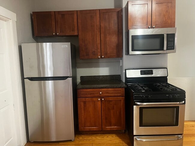 270 Bowdoin St, Unit 3