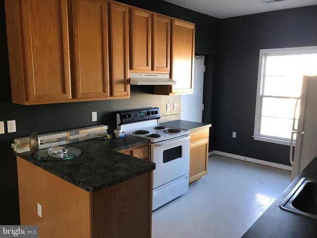 414 Main St in Gaithersburg, MD - Foto de edificio - Building Photo
