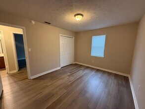 204 Michele Dr in Athens, GA - Building Photo - Building Photo
