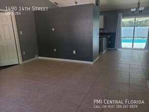 1490 14th St in Orange City, FL - Building Photo - Building Photo