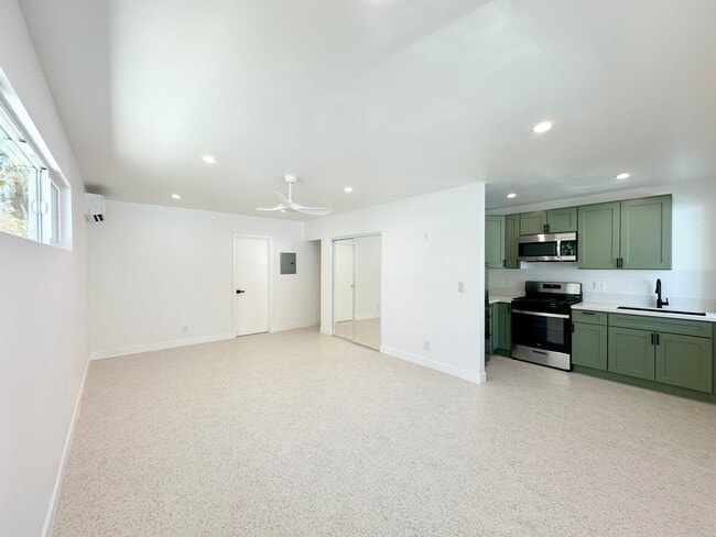 372 S Belardo Rd in Palm Springs, CA - Building Photo - Building Photo