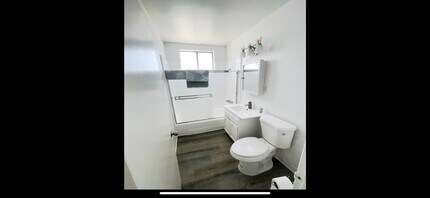 4240 S Figueroa St in Los Angeles, CA - Foto de edificio - Floor Plan
