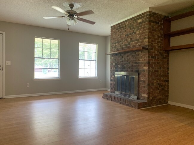 812 Robin Hood Trail in Statesboro, GA - Building Photo - Building Photo