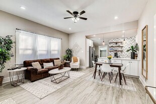 611 Lincoln St in Indianapolis, IN - Building Photo