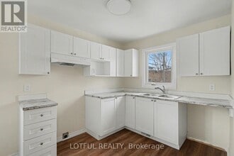 725 Alesther St in Ottawa, ON - Building Photo - Building Photo
