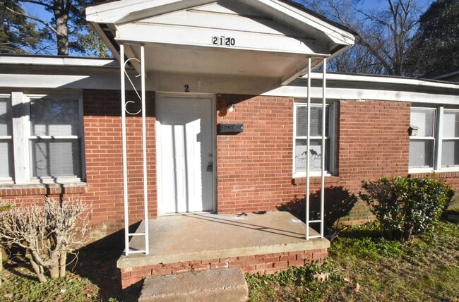 property at 2120 Kennesaw Dr