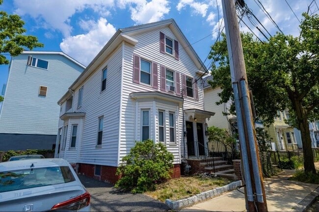 15 Ellsworth St