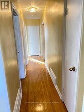 37 Tapley Dr in Toronto, ON - Building Photo - Building Photo