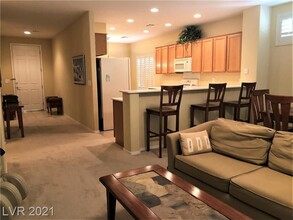 2150 Waterton Rivers Dr in Henderson, NV - Building Photo - Building Photo
