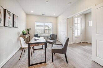 143 Eastwood St in Houston, TX - Building Photo - Building Photo