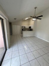 1123 Hyacinth Pl in Wellington, FL - Building Photo - Building Photo