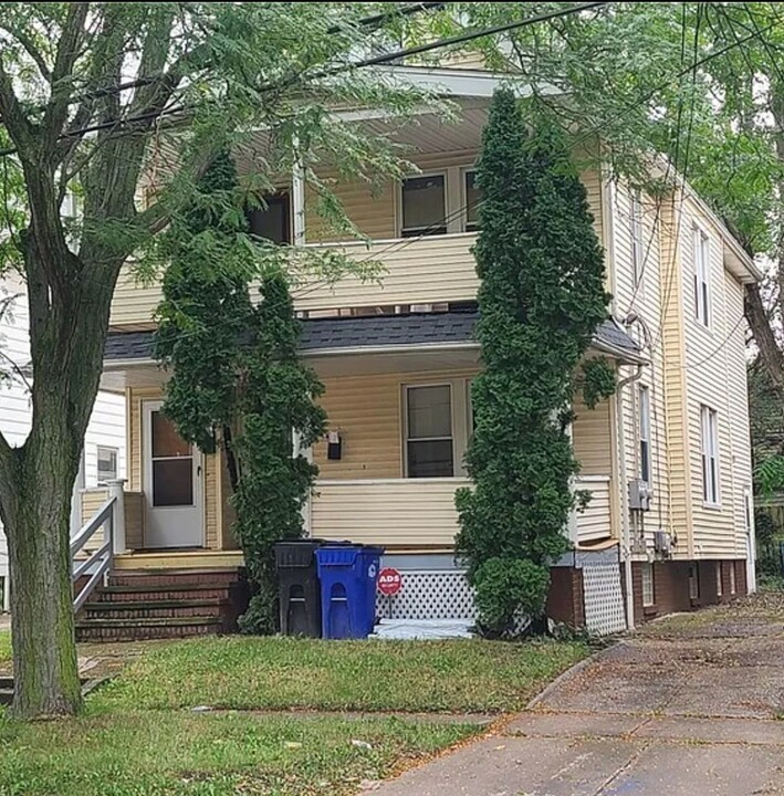 15316-15318 Holmes Ave in Cleveland, OH - Building Photo