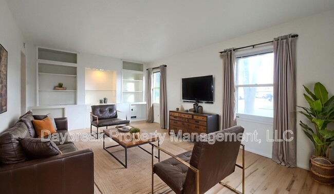 property at 1401 7th St N