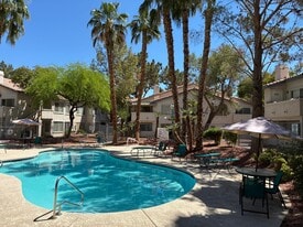 5150 Mandalay Springs Dr, Unit 104 in Las Vegas, NV - Building Photo
