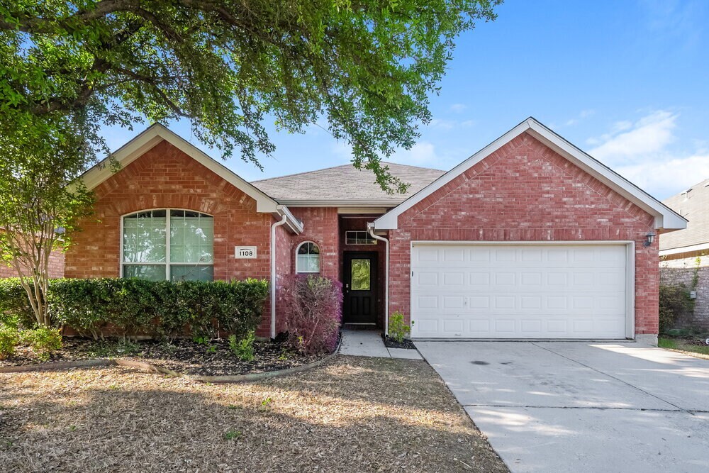 1108 Goldeneye Dr in Aubrey, TX - Building Photo
