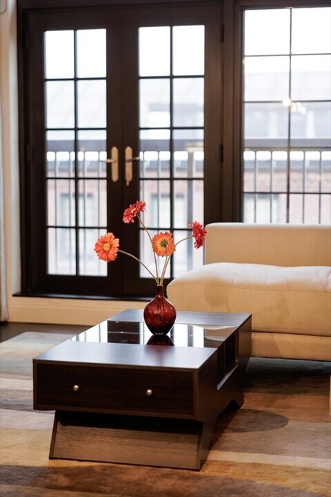 29 Otis St in Cambridge, MA - Building Photo