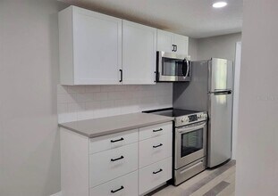 13496 W Rena Dr in Largo, FL - Building Photo - Building Photo