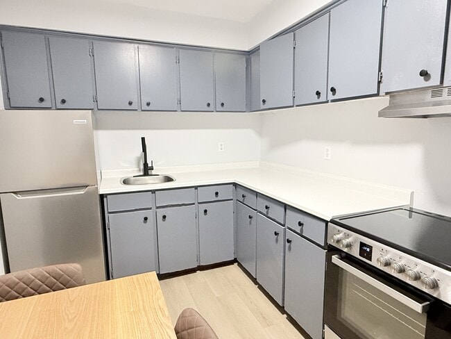 property at 1980 Wyandotte St W