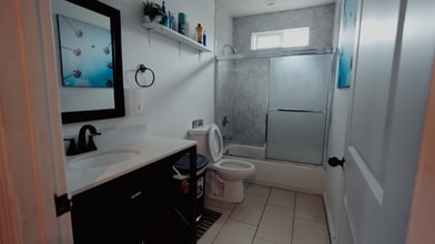 1449 E 25th St in Los Angeles, CA - Building Photo - Building Photo