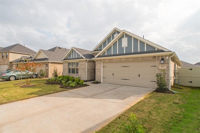 9826 N Goshawk Trl in Conroe, TX - Building Photo - Building Photo