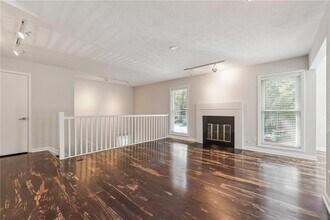 4105 Canyon Point Cir in Roswell, GA - Building Photo - Building Photo