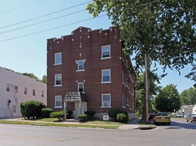 5609-5623 Saint John Ave Apartments