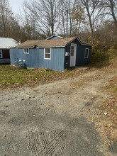 42 Peggy's Ln in Townshend, VT - Building Photo - Building Photo