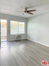7524 Sepulveda Blvd in Los Angeles, CA - Building Photo - Building Photo