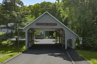 Covered Bridge Condominiums in Danbury, CT - Building Photo - Building Photo