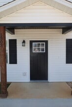 2700 Burke Ave in West Plains, MO - Building Photo - Building Photo